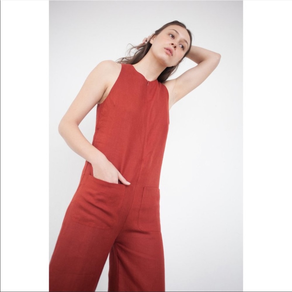 Elegant Red Sleeveless Jumpsuit